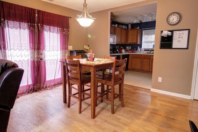 Building Photo - NEW PHOTOS COMING SOON!! 3bd/2ba Hope Valley Home With Fenced-In Backyard!