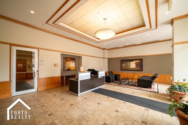 Foto del edificio - 1640 Maple Ave