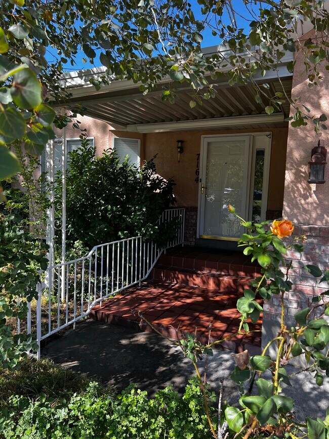 Foto del edificio - 7164 S Ponderosa Dr