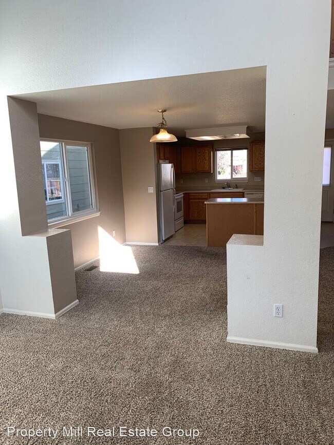 Foto del edificio - 4 br, 2.5 bath House - 7948 Tennis Ln