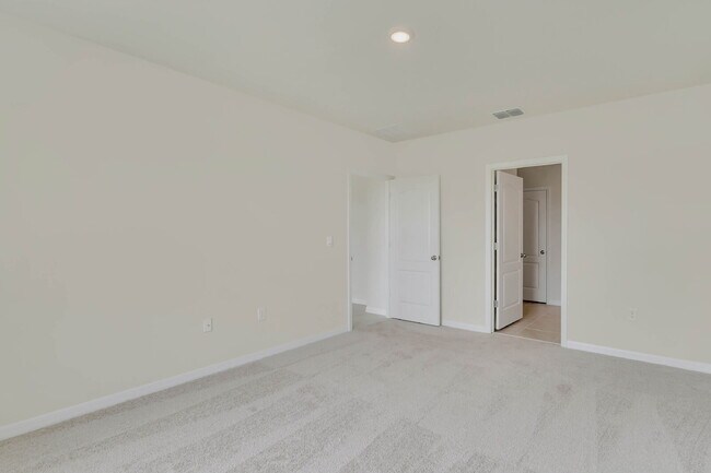 Building Photo - 4 bedrooms and 2 bathrooms, the spacious 1,828 sq ft home features an open concept with a 2 car g...
