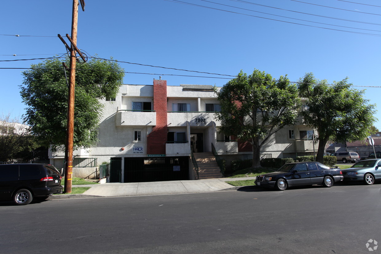 Building Photo - 7302 Eton Ave