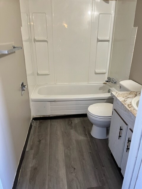 Photo du bâtiment - 1355 12th Av SW