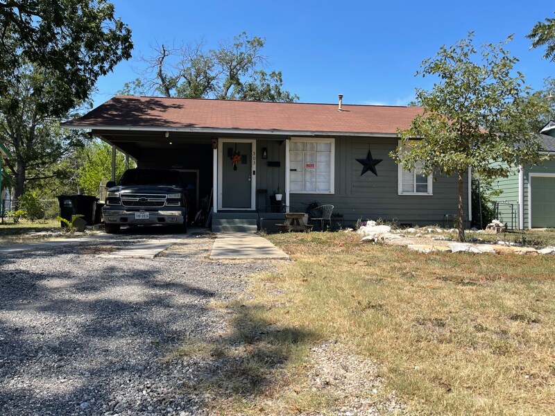 Foto principal - 303 Winburn Ave