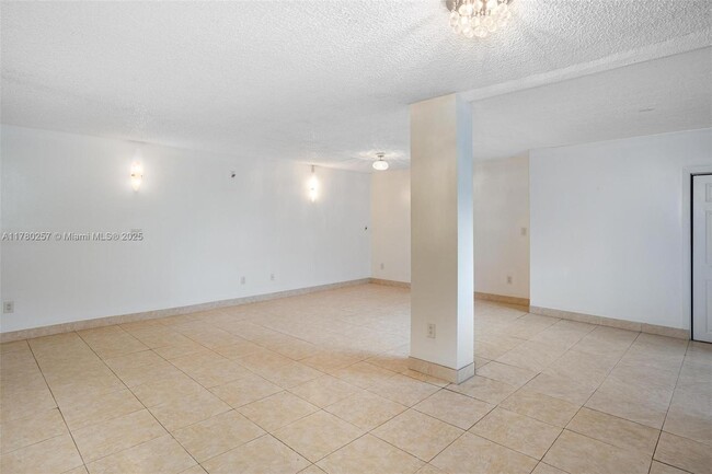 Building Photo - 3553 Magellan Cir