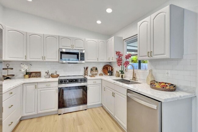 Photo - 9312 Pinion Dr House