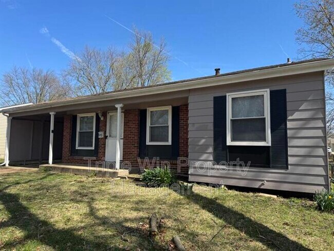 Foto del edificio - 513 Coachway Ln
