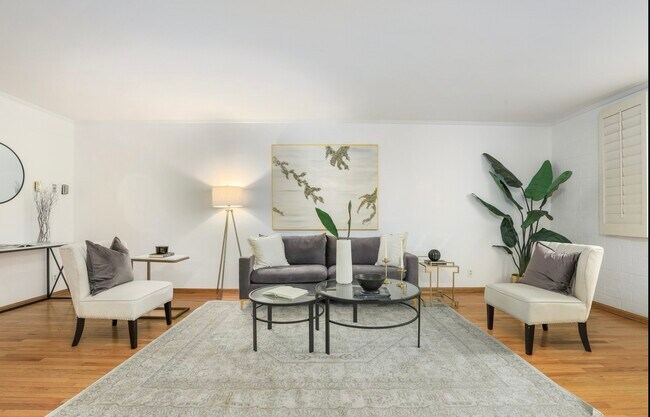 Foto del edificio - 540 Kelton Ave