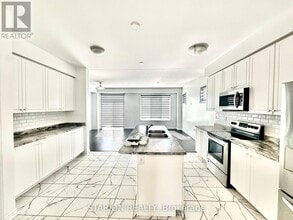 Building Photo - 50 Lise Ln