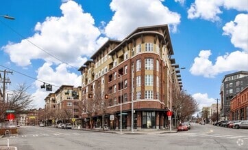 Building Photo - 5440 Leary Way NW