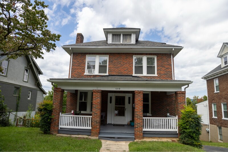 Foto principal - 1319 Hamilton Terrace SE
