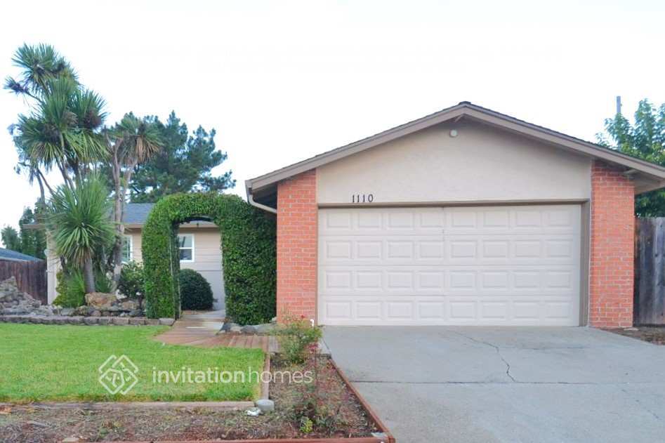 Foto principal - 1110 Loyola Way