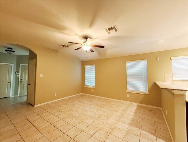 Foto del edificio - 1626 Thornhollow Dr