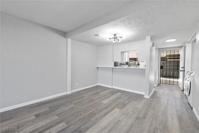Building Photo - 6442 Ironbark Ln