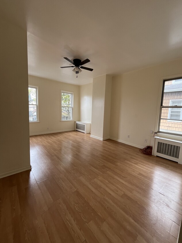 Foto principal - 78-32 81st St