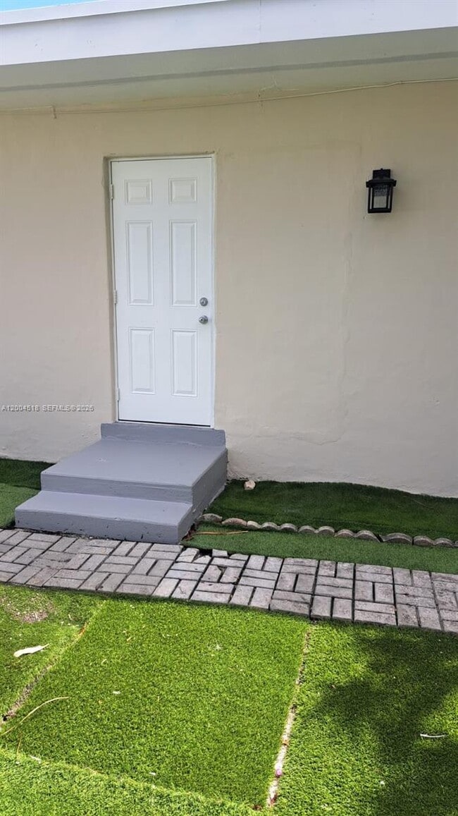 Foto del edificio - 2457 NW 35th St