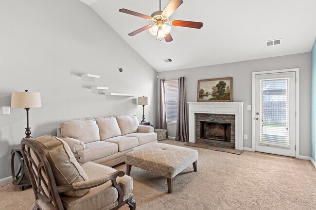 Foto del edificio - 3 Bed/2Bath in the Reserve At Wydham Gate S/D