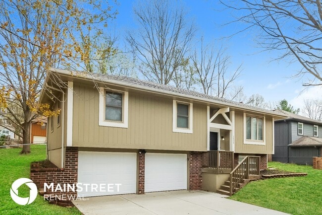 Building Photo - 2808 SE 2 St