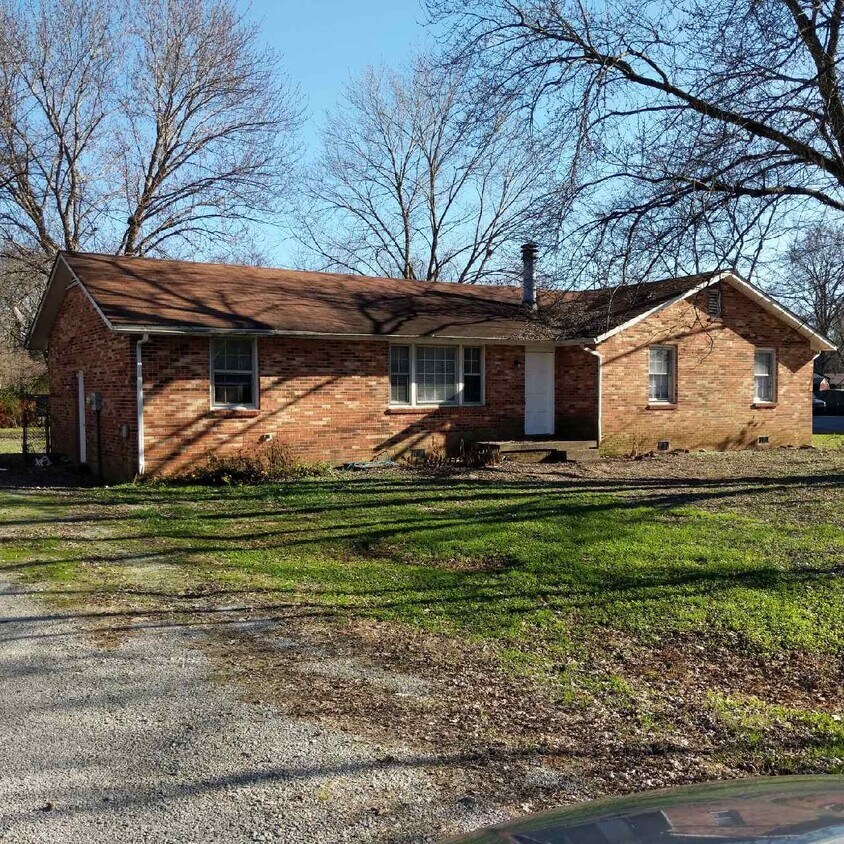 Primary Photo - 6212 Clearview Dr