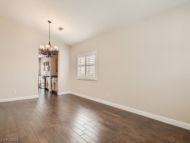 Building Photo - 568 Broken Shale Cir