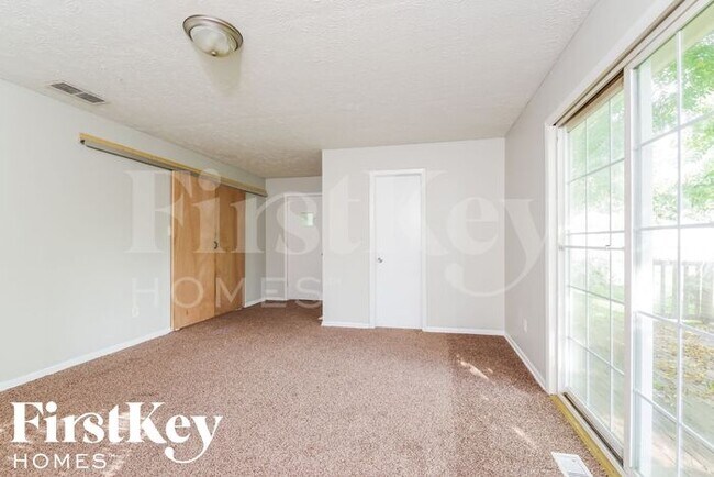 Building Photo - 38 Crestview Dr