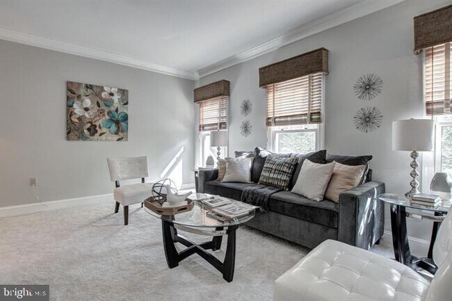 Foto del edificio - 2902 Oakton Crest Pl