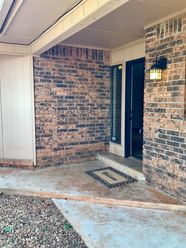 Building Photo - Beautiful Rental in Summerfield