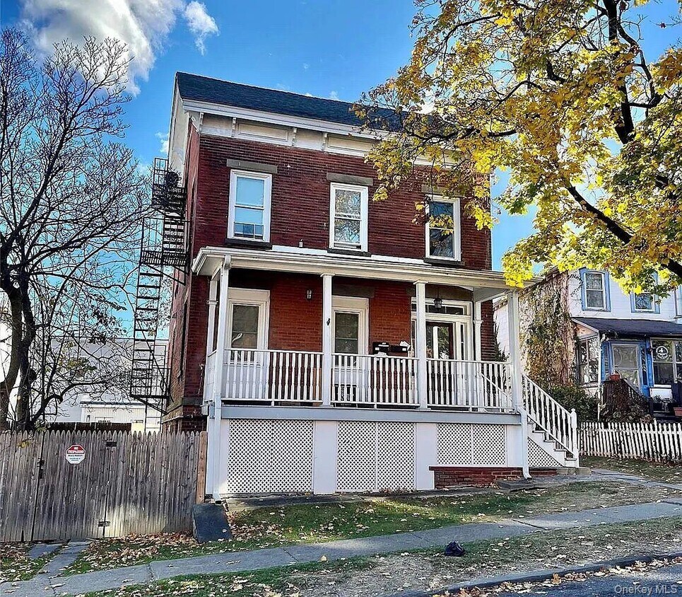 Foto principal - 9 S Clinton St