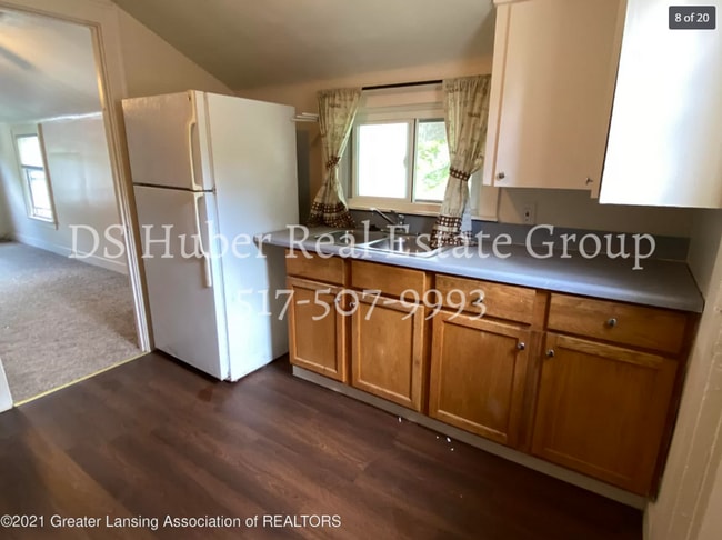 Photo - 1443.5 Roselawn Ave Apartment