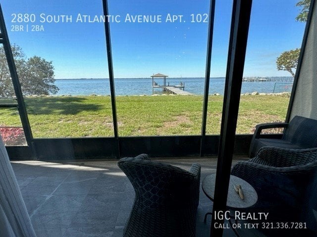 Building Photo - Fully furnished ground floor waterfront 2/...