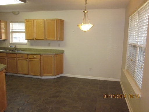 Building Photo - 3378 Wayland Dr