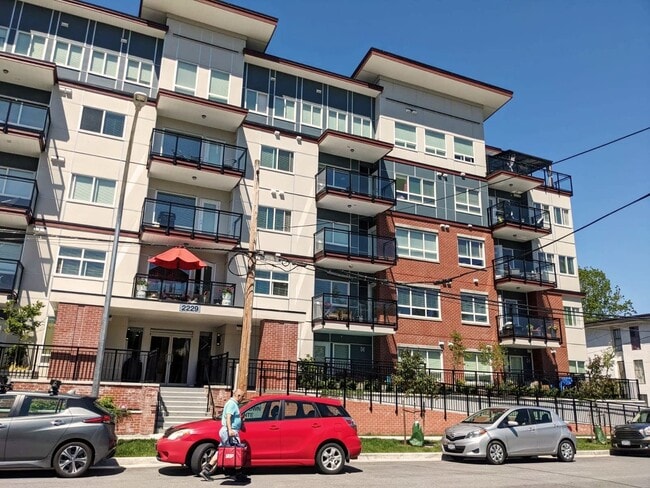 Building Photo - 2229 Atkins Av