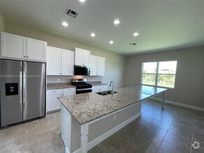 Building Photo - 15180 Wildwood Cir