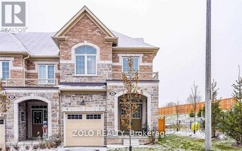 Building Photo - 42 Brent Cres