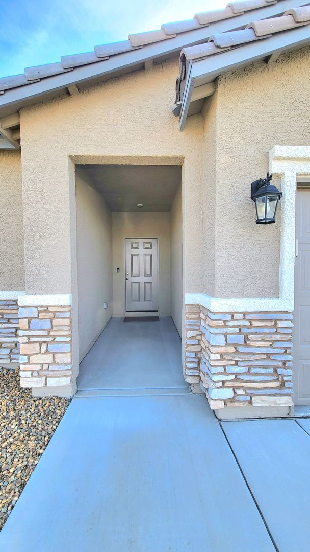 Foto del edificio - BURSON RANCH Tesora - Polk Avenue