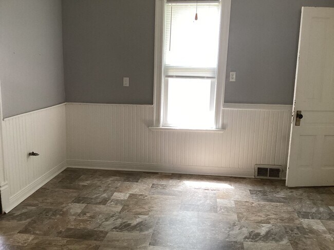 Foto del edificio - 2477-79 N Richards St