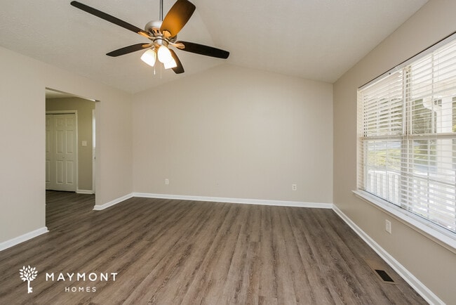 Foto del edificio - 3652 Reynolds Rd