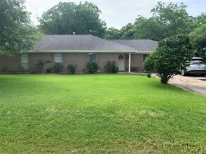 Building Photo - 204 Skyview Terrace