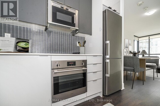 Building Photo - 2916 Hwy 7