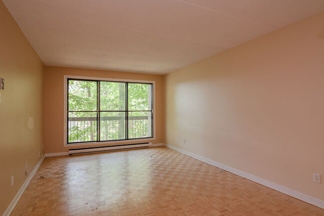 Building Photo - Les Appartements St Lambert