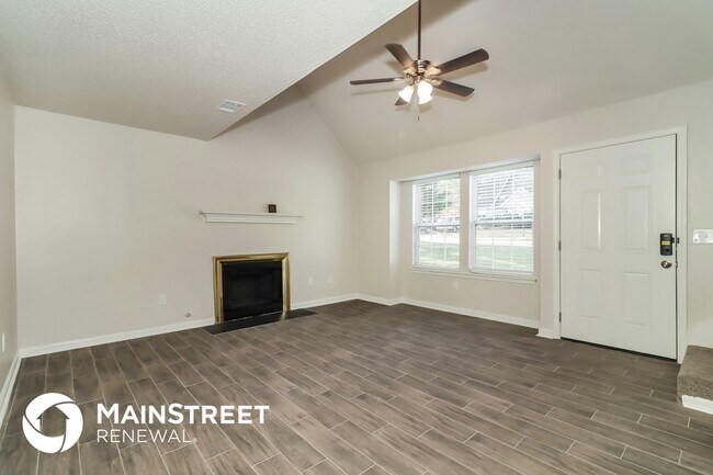 Building Photo - 7073 Stonecreek Dr