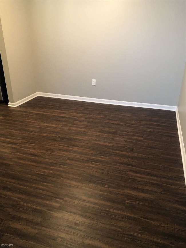 Foto del edificio - 2 br, 1 bath Condo - 233 Pinewood Circle