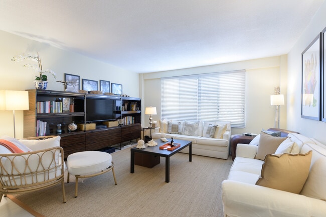 Photo - 170 N Ocean Blvd Apartment