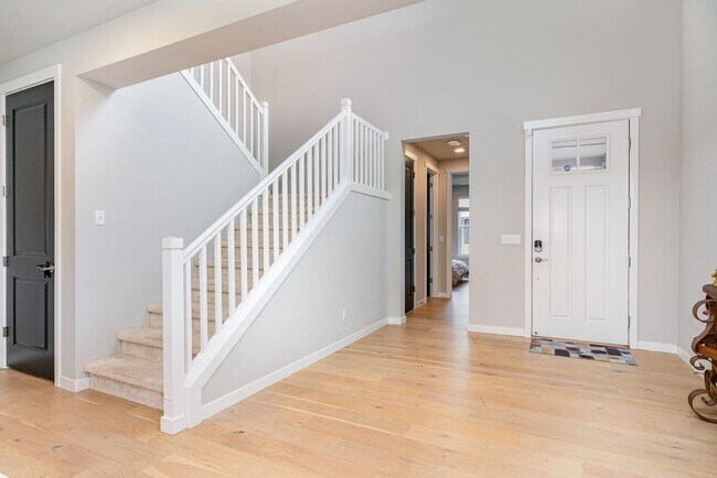 Building Photo - Beautiful home in Monroe available 9/15