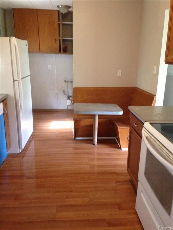 Foto del edificio - 25865 Firwood Ave