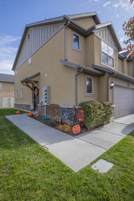 Foto principal - 2438 Gilmour St