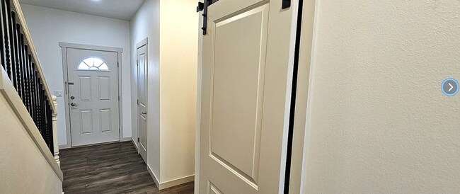 Foto del edificio - Beautiful New Construction Duplex