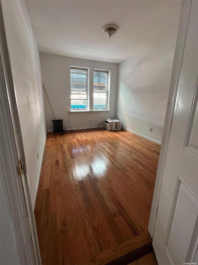 Building Photo - 103-06 Liberty Ave