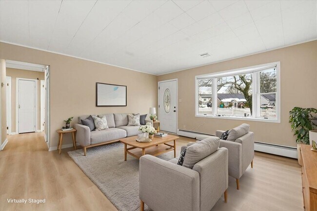 Building Photo - 52 Markham Rd