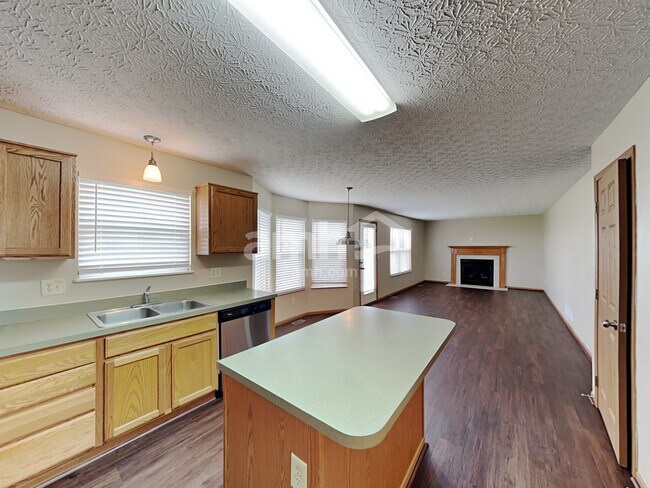 Foto del edificio - 7630 Blacklick Ridge Blvd